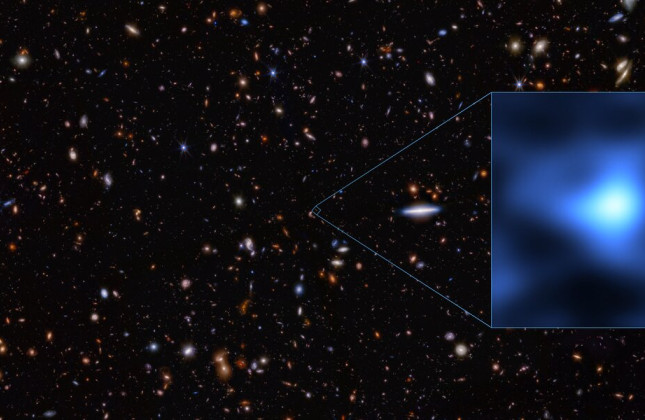 Deze afbeelding toont de exacte locatie aan de nachthemel van het sterrenstelsel JADES-GS-z14-0, een uiterst klein stipje in het sterrenbeeld Fornax (Oven). Credit: ALMA (ESO/NAOJ/NRAO).