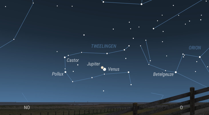 12 augustus: Jupiter, Venus, Saturnus, maan